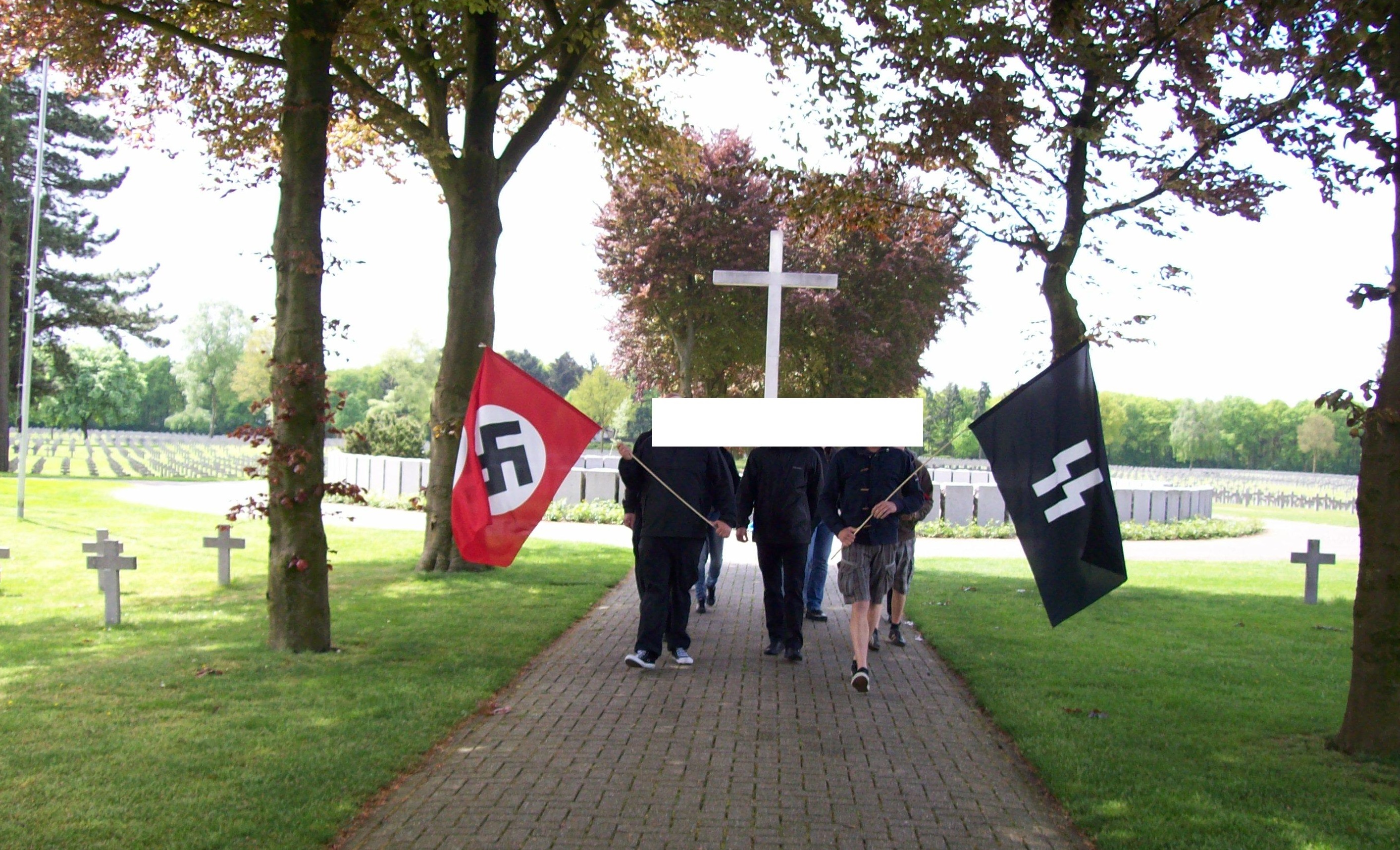      SS herdenking op de militaire begraafplaats Ysselsteyn, 2013 