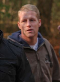 Tom van den Hoek met zijn bruine vest