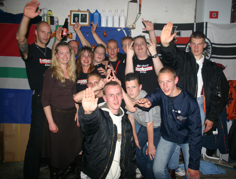 Huiskamerbijeenkomst Blood & Honour Noordland, Groningen 2006