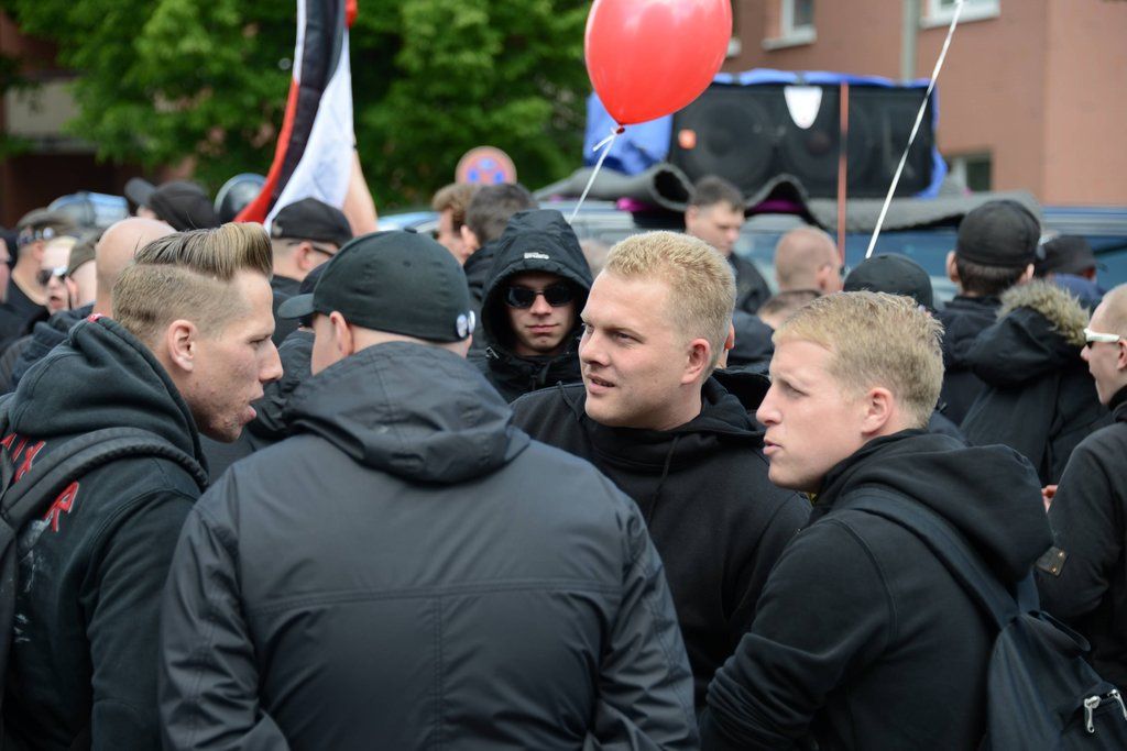Paul Peters op de demonstratie ‘Tag der Deutsche Zukunft’ in Hamburg, juni 2012. 