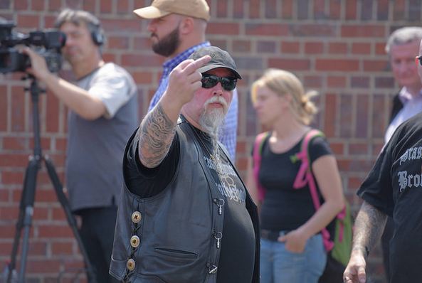 Patrick Hendriks (Brass Knuckle Brotherhood) bij nazi-demonstratie Dortmund, 4 juni 2016