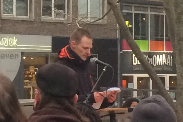 Michael Jansen spreekt op 'Nijmegen against hate' demonstratie
